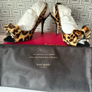 GUC Kate Spade Brown and Black Heels with Leopard Print SZ 7