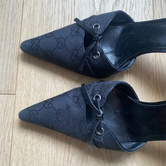 Gucci Monogram Black Mules with Bow Detail- size 7