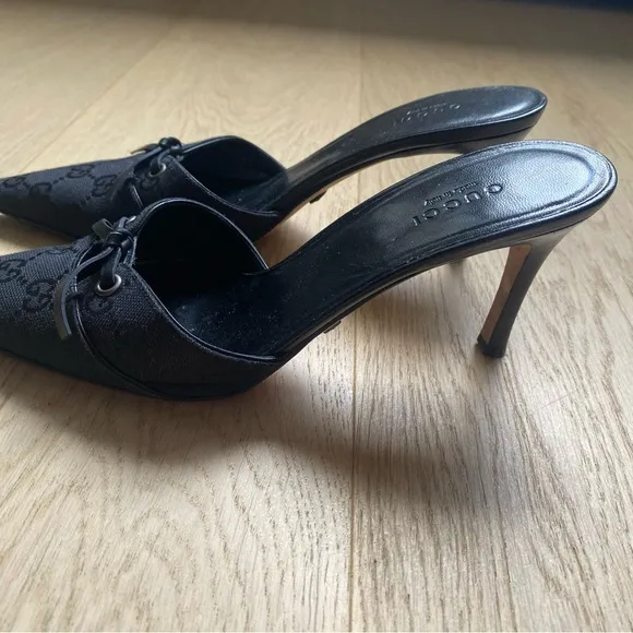 Gucci Monogram Black Mules with Bow Detail- size 7