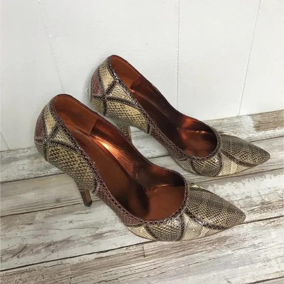 Gucci Snakeskin Leather Pointed-Toe Pumps 7.5 B