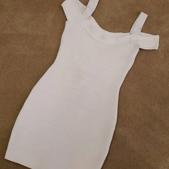 Guess cold-shoulder bandage dress, XS