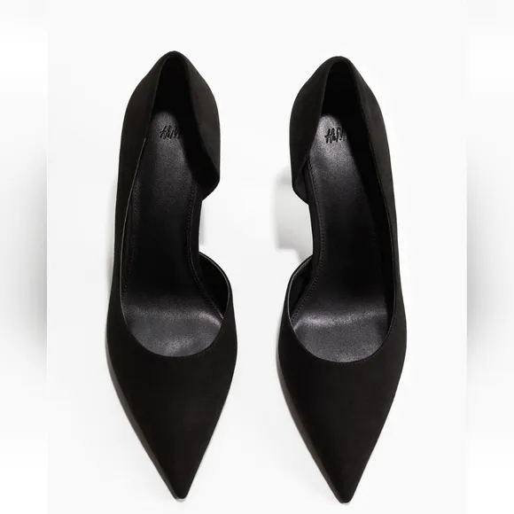 H&amp;M Women’s Pumps Black Covered Heels new with tag