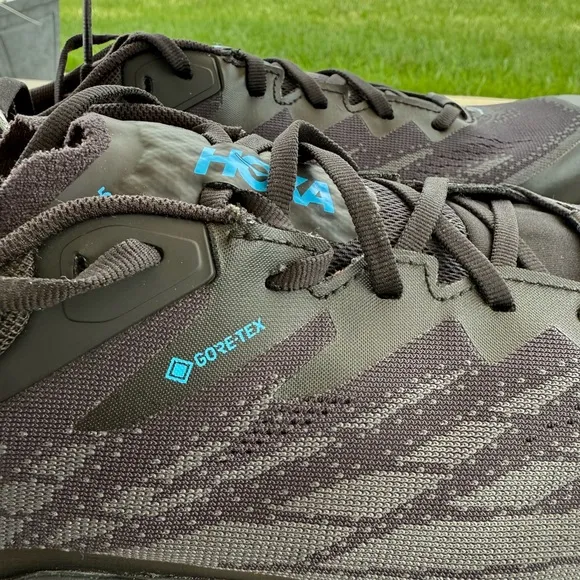 HOKA Men's Speedgoat 5 GTX Spike Trail Running Shoes size 9.5 New