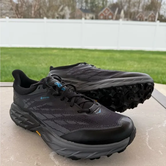HOKA Men's Speedgoat 5 GTX Spike Trail Running Shoes size 9.5 New