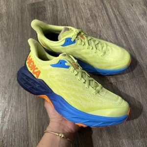 HOKA ONE ONE Speedgoat 5 Green Citrus 1123157-CGEP Trail Running Shoes 9 SAMPLE