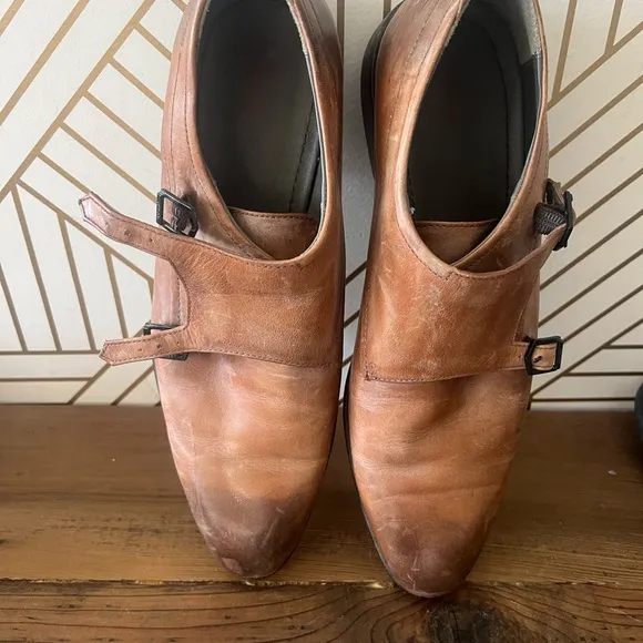 HUGO Brown Leather Oxfords Sleek Design