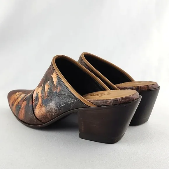 Icon Women's Leather Tan Wearable Art Western Horses Heeled Mules Shoes Size 7