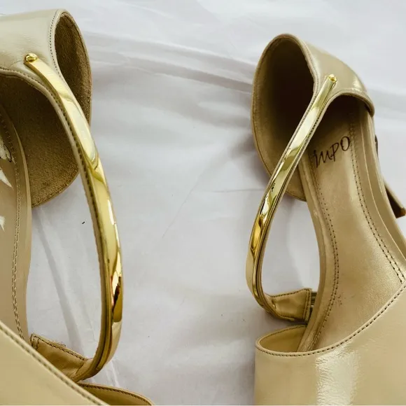 Impo Tracie Style Flesh Toned Gold Bar Strap Pointed Toe Heels Size 7.5