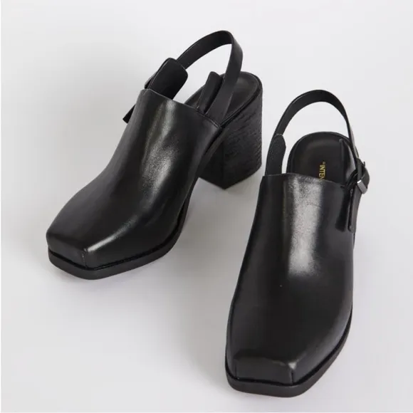 Intentionally Blank Mules Honcho in Black Leather