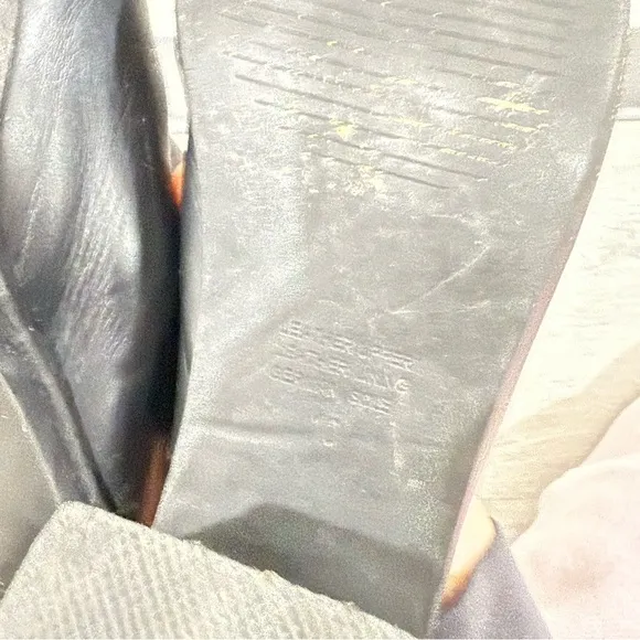 Intentionally Blank Mules Honcho in Black Leather