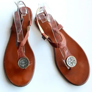 Isabella Fiore Brown Italian Leather Thong Sandals Flat Summer Shoes Size 8.5