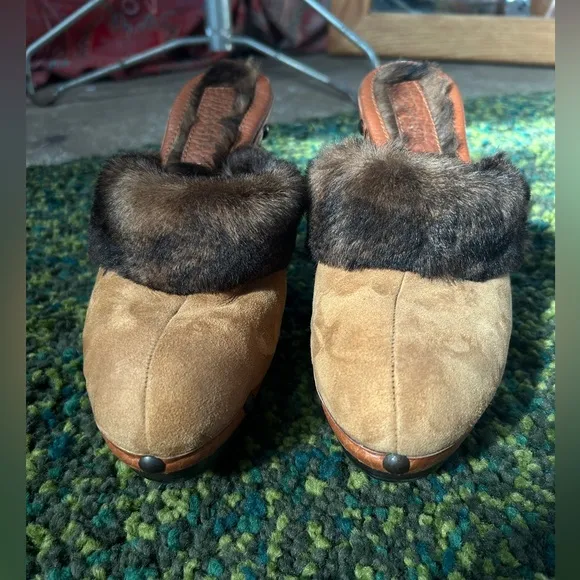 ITALOBALESTRI Fur and Suede Heeled Mules with Wooden Platform - Size 39 (US 8)