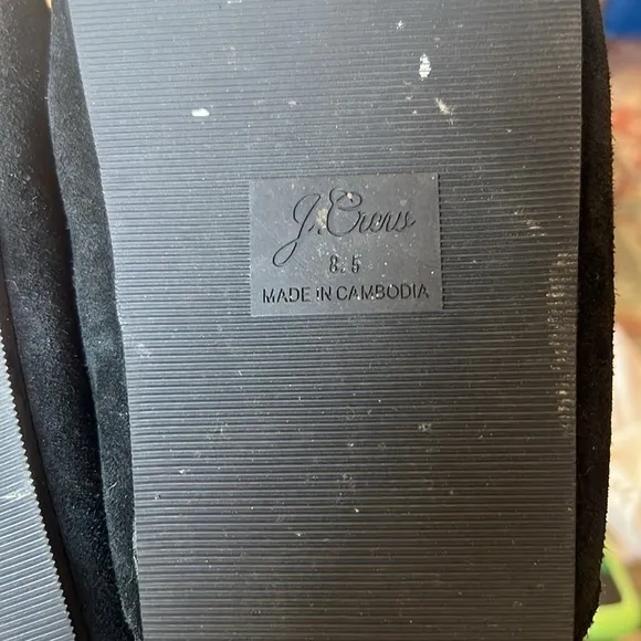 J. CREW , size 8.5 , Black Suede Slippers, soft cushion, pre loved 🥰