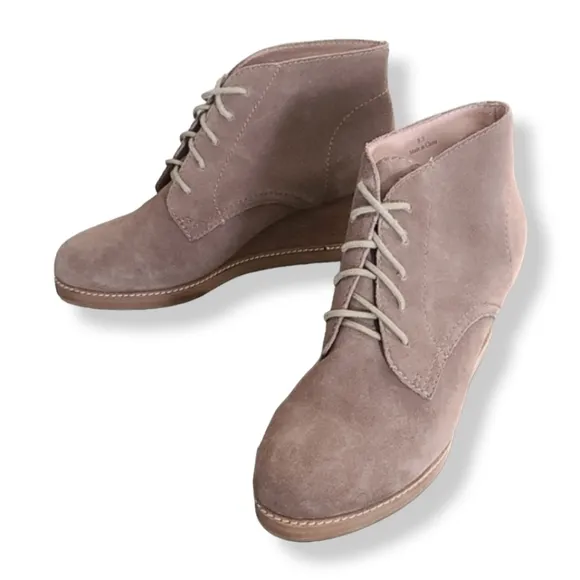 J. Jill Platform Chukka Wedge Boots 9.5 Ankle Booties Tan Suede Lace Up Oxfords