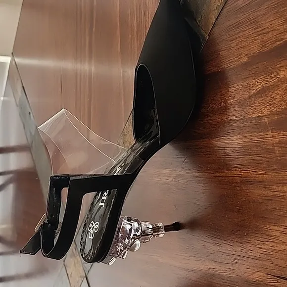 J. Renee FIIONA BLACK FAILLE/VINYL ANKLE STRAP HIGH HEELS W/ ICYCLE HEELS size11