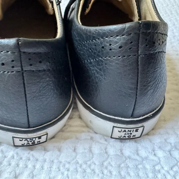 Janie and Jack Boys wing tip Oxfords size 3k dress shoes