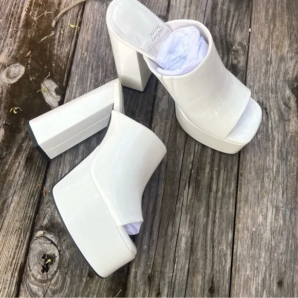 Jeffrey Campbell Luna Love Ivory Patent Leather Platform Mules Sandals Size 9