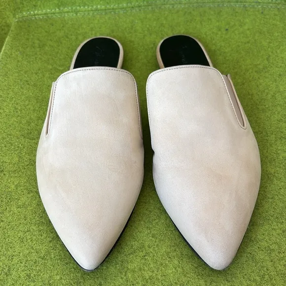 Jenni Kayne Oiled Mules Size 41 Cream Suede