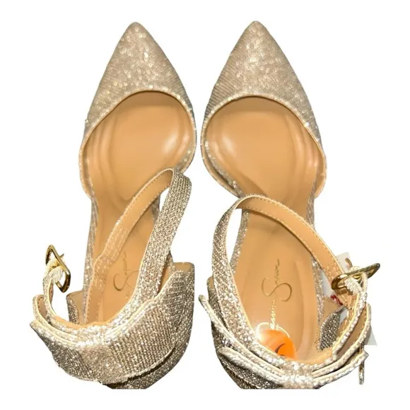 Jessica Simpson Whispie Pump heels In Gold. Brand new size 9.5 M