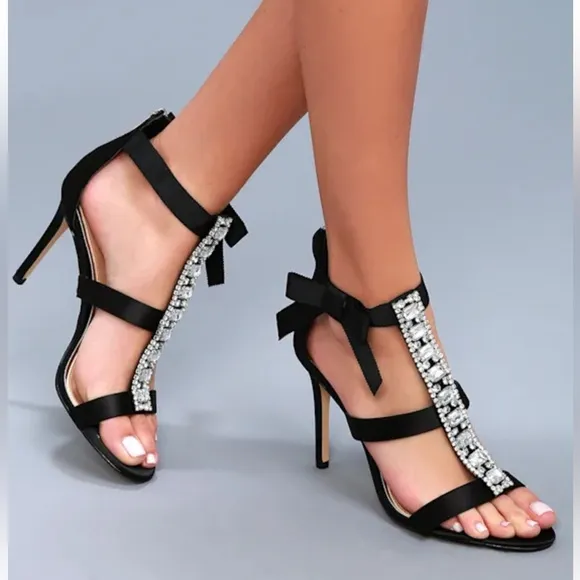 Jewel by Badgley Mischka Henderson Heels Black Satin size 5.5 Crystal Rhinestone