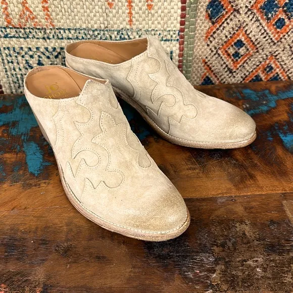 Jo Ghost &quot;Bounty Mules&quot; in layered cream distressed leather. New in box.