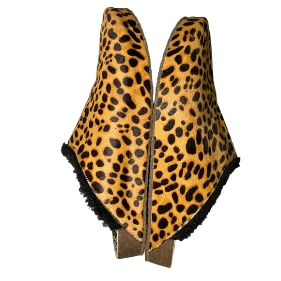 Johnny Was Cheetah Print Calf Hair Mule Slides