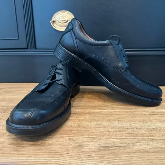 Johnston &amp; Murphy Men's XC4 Waterproof Stanton Moc Toe Lace-Up Oxfords
