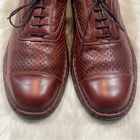 Josef Seibel Men’s Brown Lace-Up Leather Oxfords