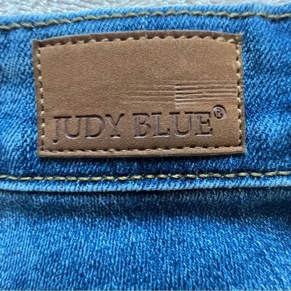 Judy Blue Mid Rise Destroyed Relaxed Fit JB8271 Dark size 7/28