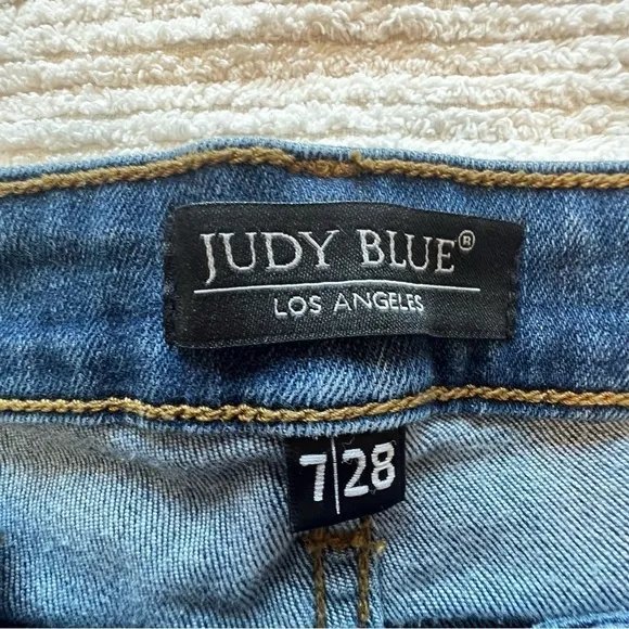 Judy Blue Mid Rise Destroyed Relaxed Fit JB8271 Dark size 7/28