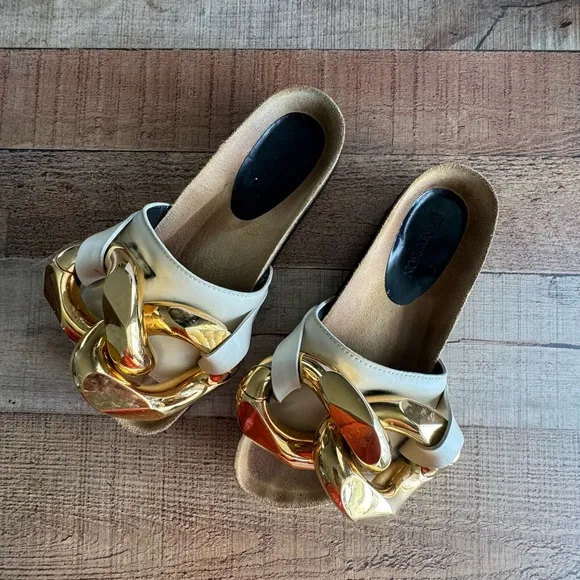 JW ANDERSON CHUNKY Gold Chain Leather Slides Beige Size 8