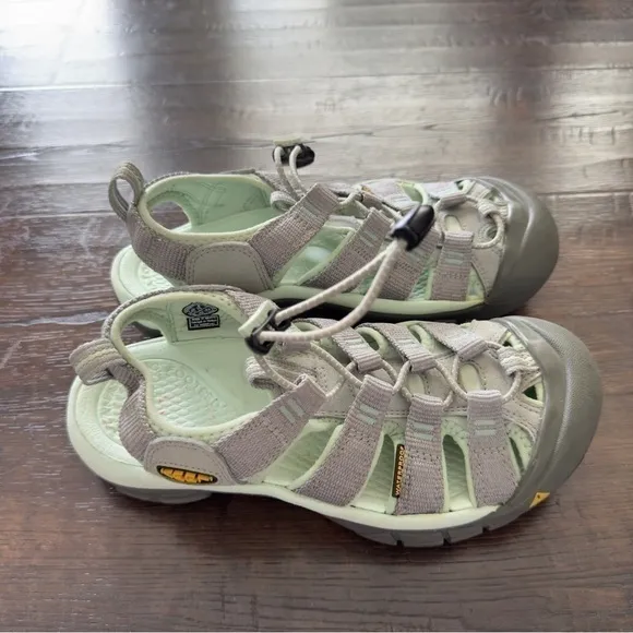 Keen Newport H2 Hiking Sport Waterproof Neutral Gray/Misty Shoes Size 6 Women