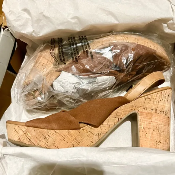 Kenneth Cole Reaction Tole Booth Brown Suede Block Heel Sandal Cork Platform 8.5