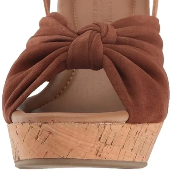 Kenneth Cole Reaction Tole Booth Brown Suede Block Heel Sandal Cork Platform 8.5