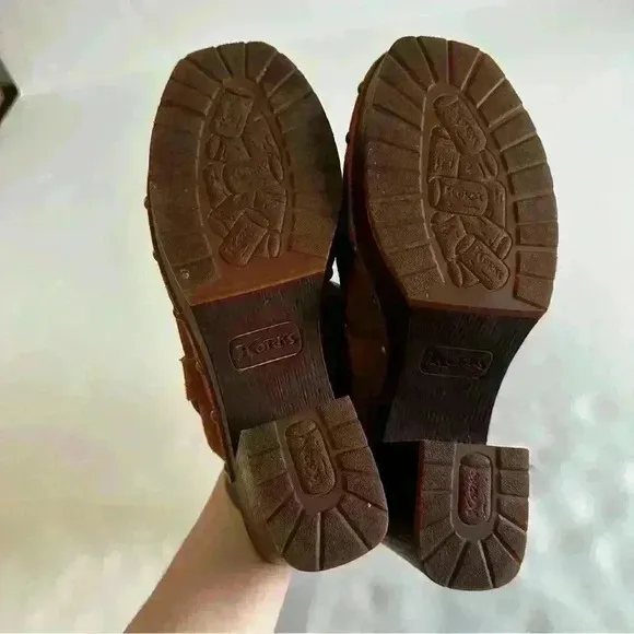 Korks brown suede‎ heeled clogs size 9M