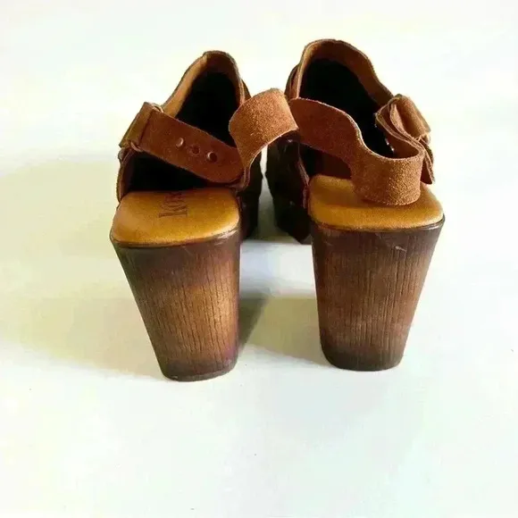 Korks brown suede‎ heeled clogs size 9M