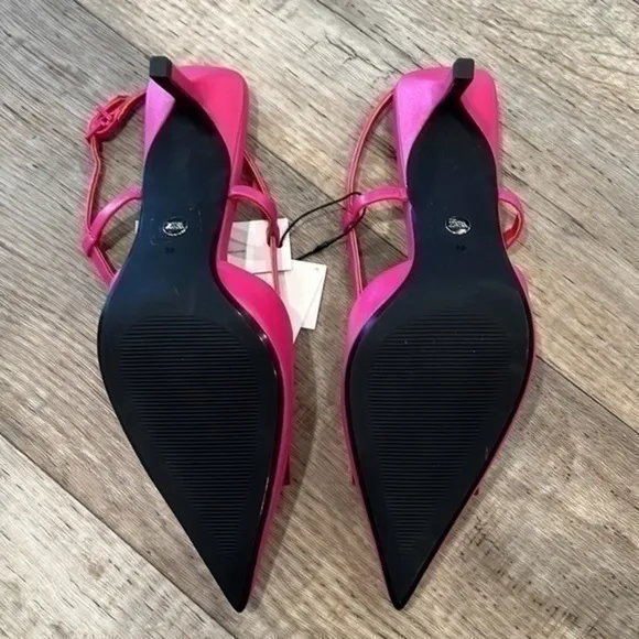 LAST ONE!!! VLTN INSPIRED!!! ZARA Pointed Toe Leather Heels