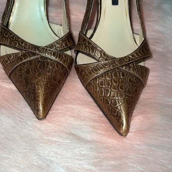 Laundry by Shelli Segal pointed toe heels size 8