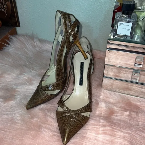 Laundry by Shelli Segal pointed toe heels size 8