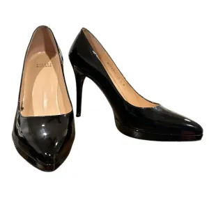 LIKE NEW STUART WEITZMAN BLACK PATENT LEATHER POINTED TOE STILETTO HEELS 10.5