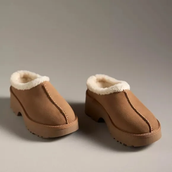 LIKE NEW UGG New Heights Cozy Clog!