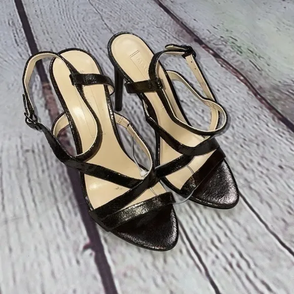 Like new Vince Camuto metallic textured leather heels 7