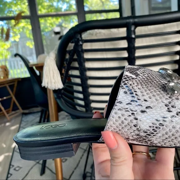 LOGO Lori Goldstein Snake Print Leather Mules | NWOT | Size 9M