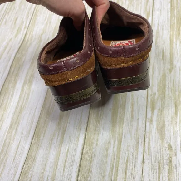 Lucky Brand Fable Brown Suede Peace Sign Embroidered Boho Clog Mules