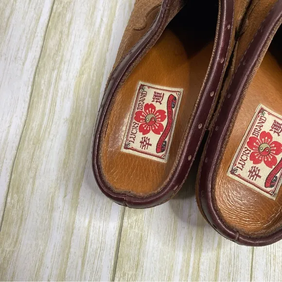 Lucky Brand Fable Brown Suede Peace Sign Embroidered Boho Clog Mules