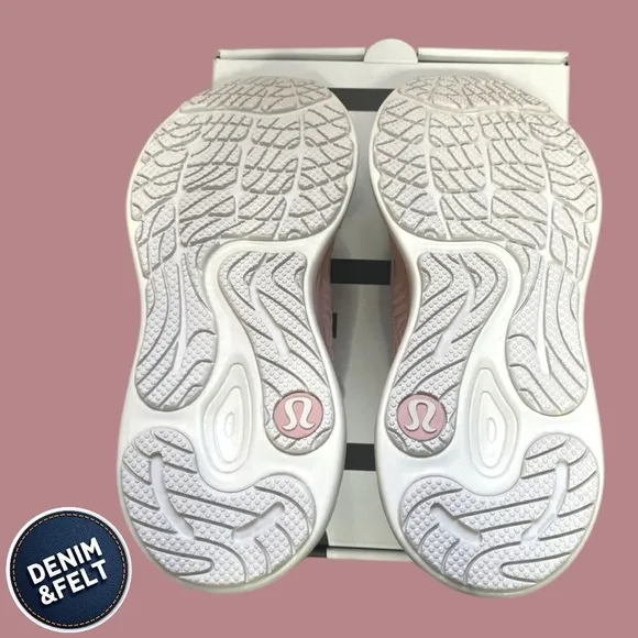 Lululemon Women's Blissfeel 2 Running Shoe | Color: Mink Berry/Light Vapor | NEW