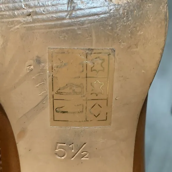 Madewell Harper Brown Leather Round Toe Mules      size 5.5