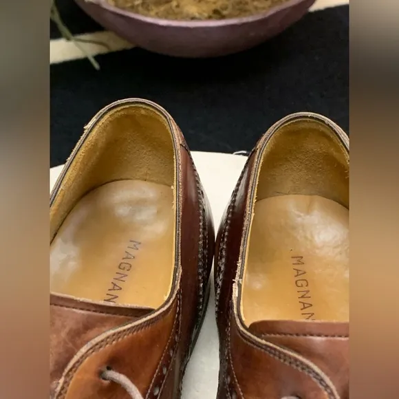 MAGNANNI Oxfords Dress Shoes Sz. 10.5 M Brown Leather Wingtip Brogue Spain