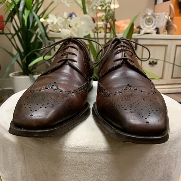 MAGNANNI Oxfords Dress Shoes Sz. 10.5 M Brown Leather Wingtip Brogue Spain