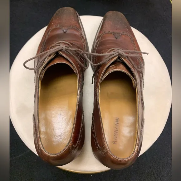 MAGNANNI Oxfords Dress Shoes Sz. 10.5 M Brown Leather Wingtip Brogue Spain
